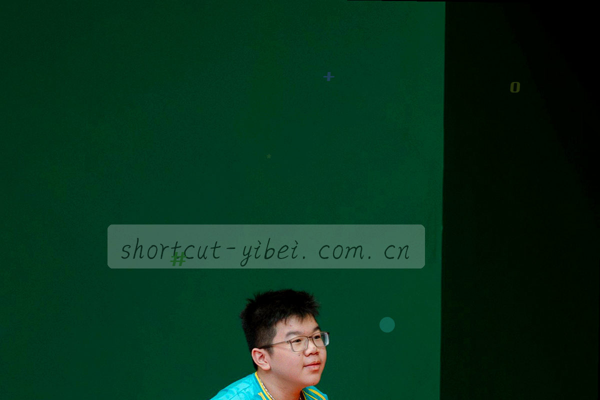 平板设备横屏显示联赛专题栏目与赛程列表的局部画面